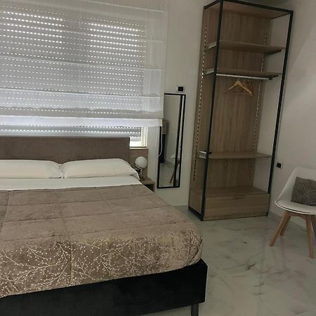 B&B Garibaldi Road Νάπολη Εξωτερικό φωτογραφία