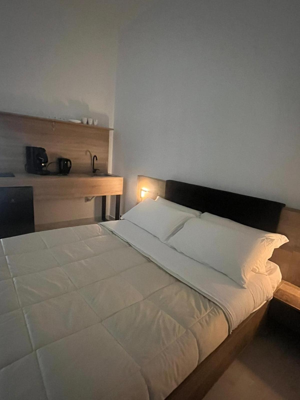 B&B Garibaldi Road Νάπολη Εξωτερικό φωτογραφία